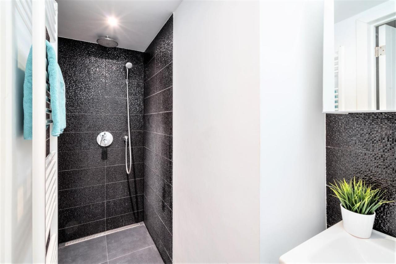 Beautiful Terrace Apartment In The Heart Of أنتويرب المظهر الخارجي الصورة